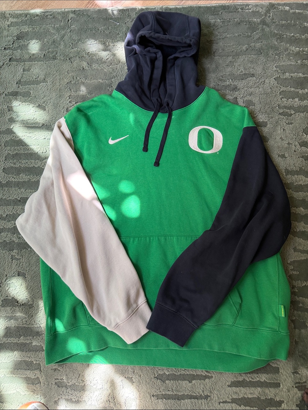 Nike Oregon Ducks Colorblock Hoodie - Green/Black/Cream